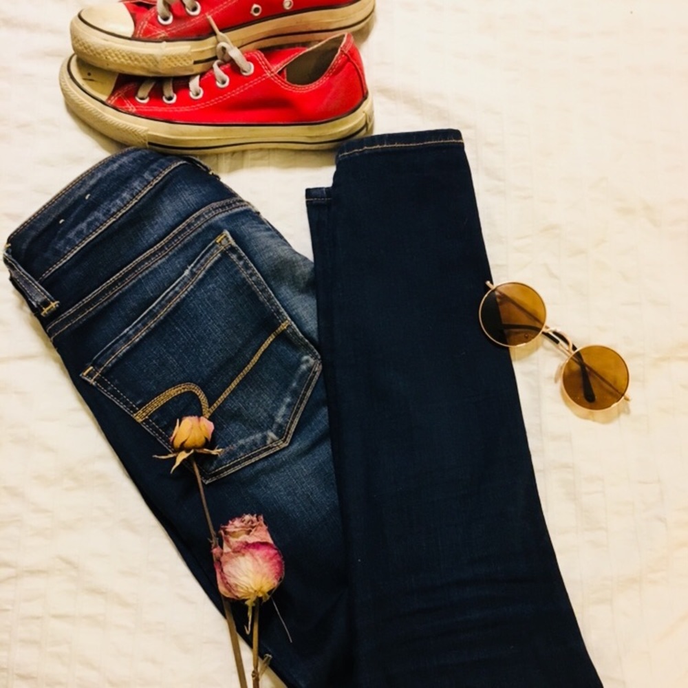 Dark wash high waisted jeggings
